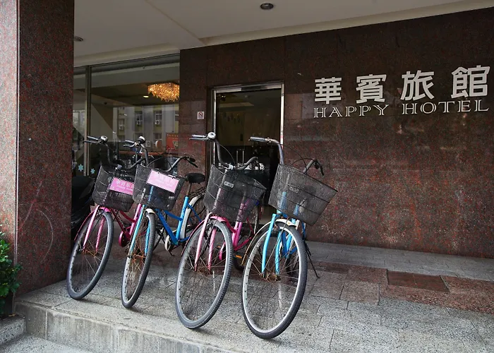 Happy Hotel